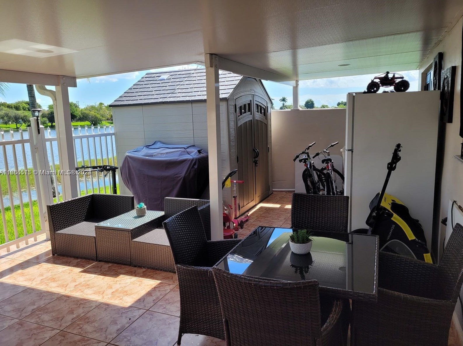 4919 139th Ct, Miami FL  33175-5120 exterior