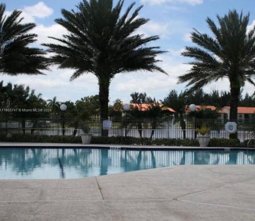 1484 Lake Crystal Dr #f, West Palm Beach, FL 33411