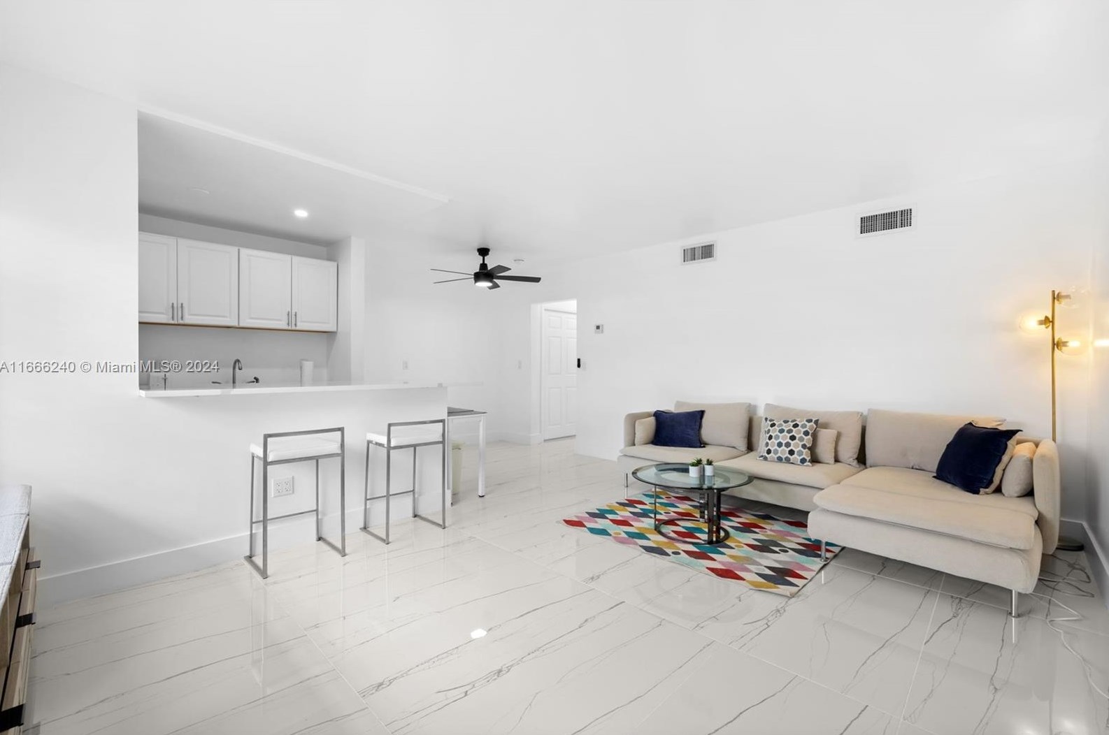7333 Gary Ave #202, Miami Beach, FL 33141