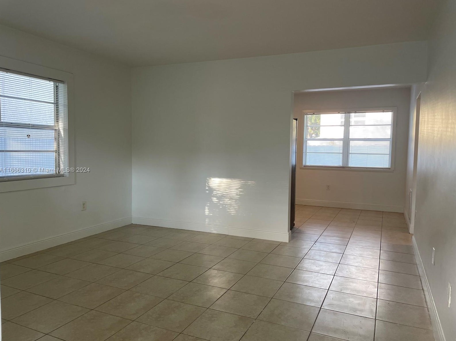 664 9th St, Miami, FL 33130-3313