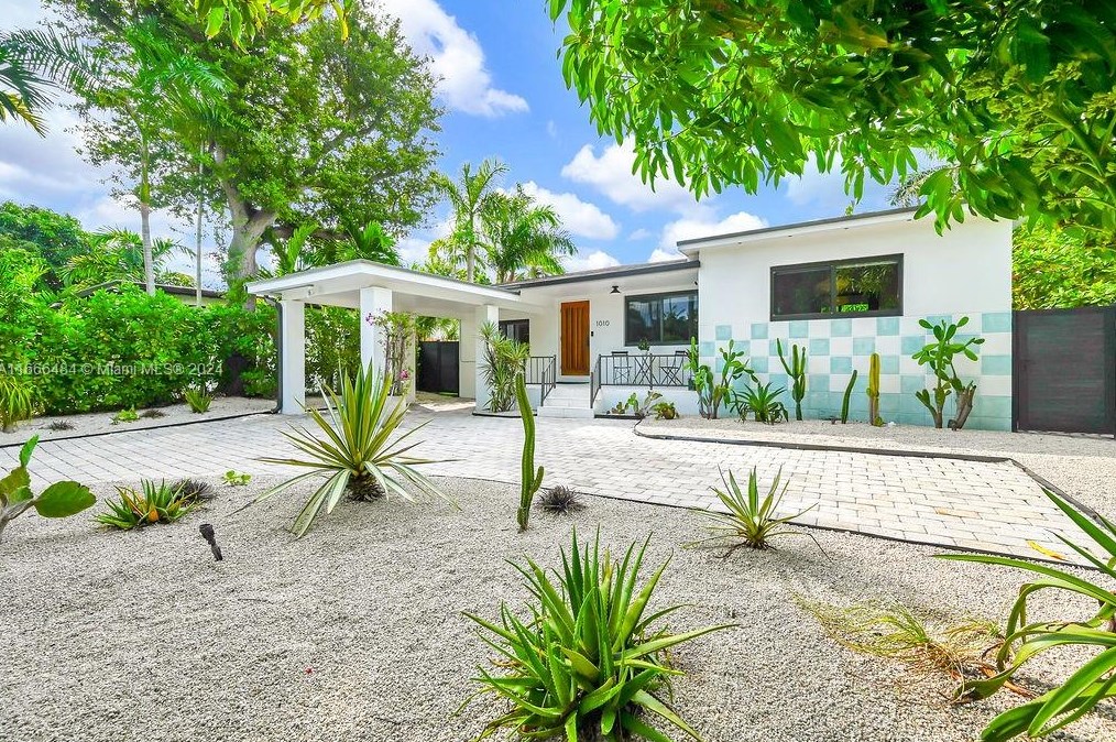 1010 83 St, Miami FL 33173-4104 exterior