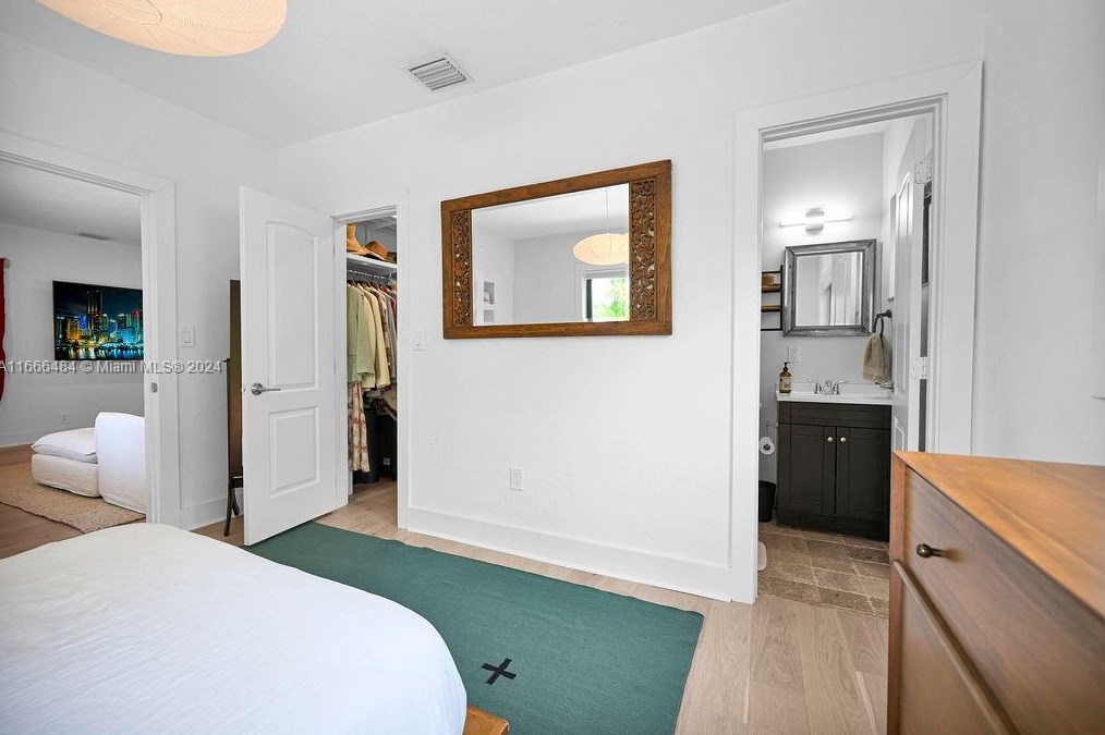 1010 83 St, Miami FL 33173-4104 exterior