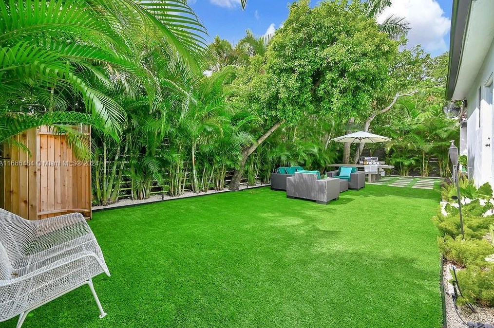 1010 83 St, Miami FL 33173-4104 exterior