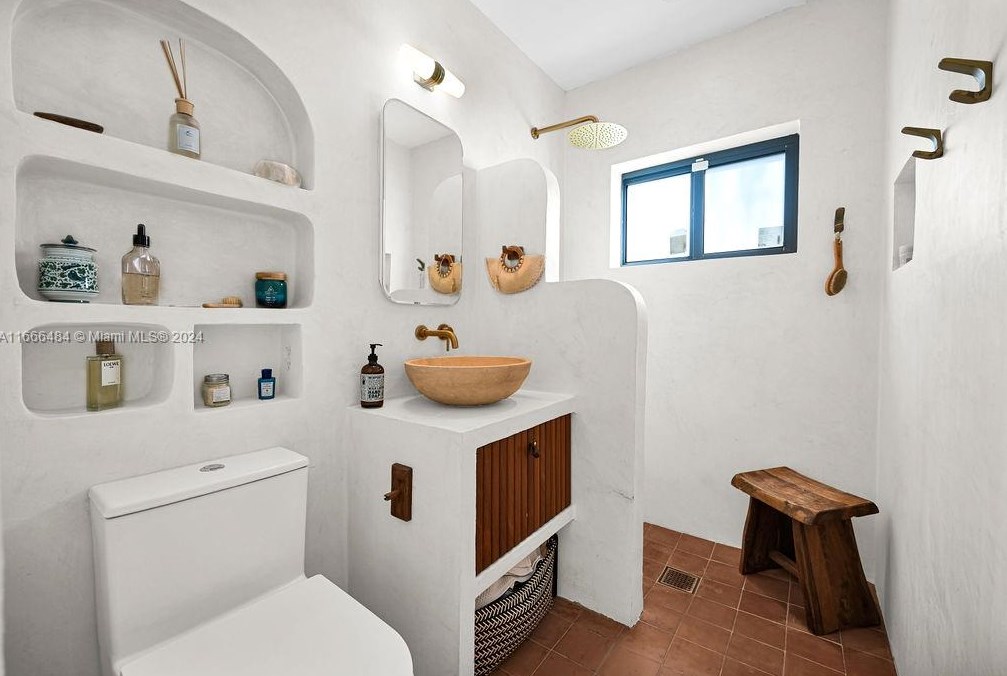 1010 83 St, Miami FL 33173-4104 exterior