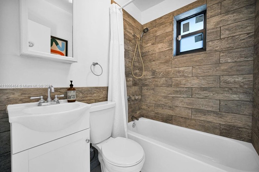 1010 83 St, Miami FL 33173-4104 exterior