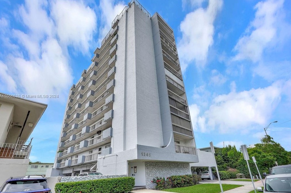 1345 West Ave, Miami Beach FL  33139-3721 exterior