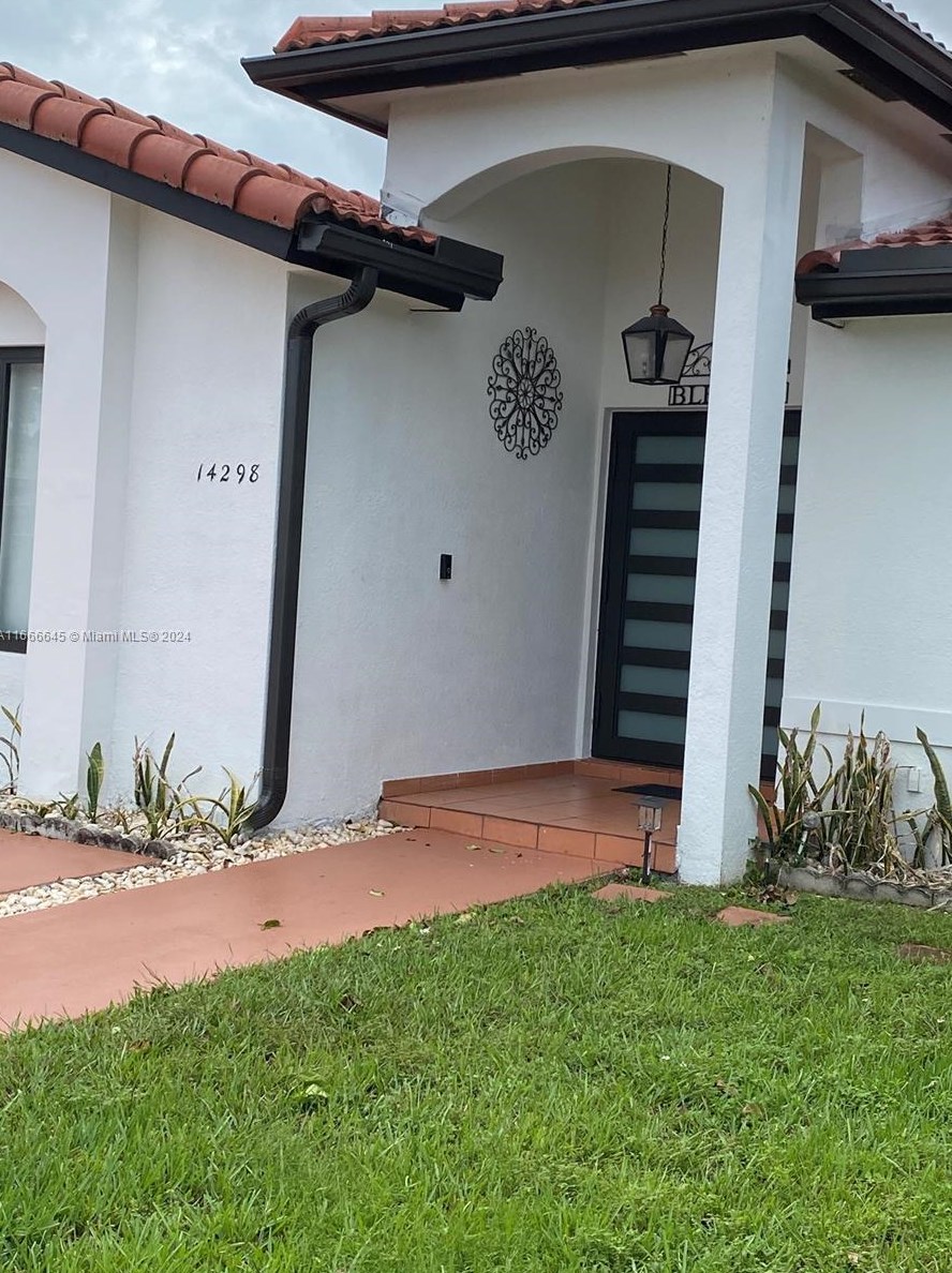 14298 9th Ter, Miami, FL 33184-3096