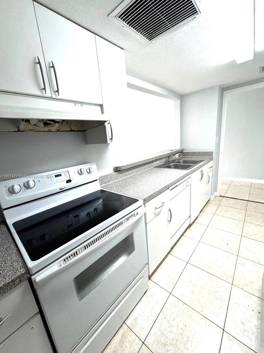 7545 E Treasure Dr #8j, Miami, FL 33141