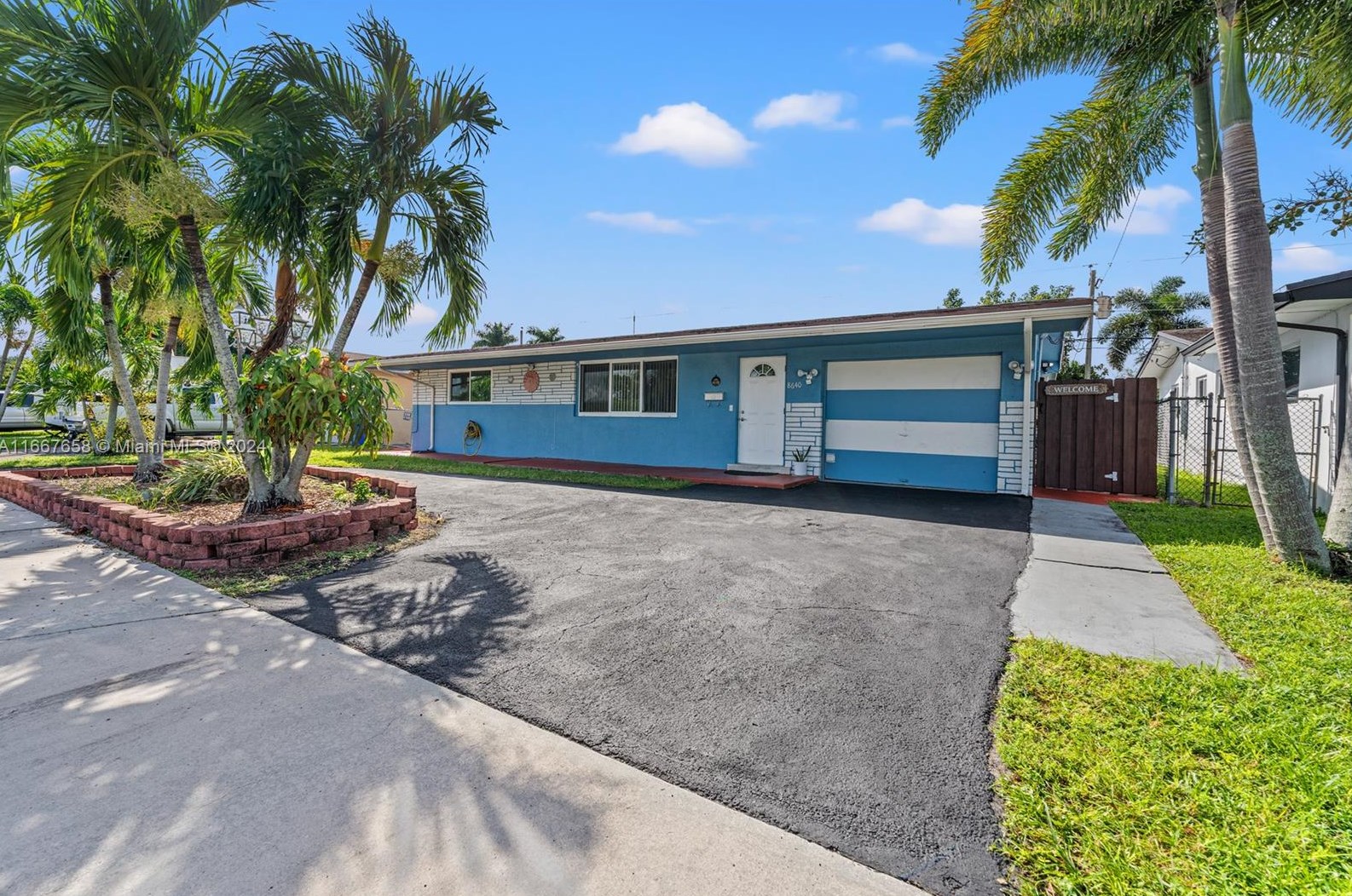 8640 Taft St, Hollywood, FL 33024-4846