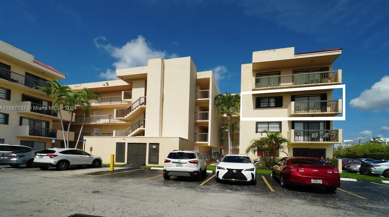 995 84th Ave, Miami, FL 33144-4185