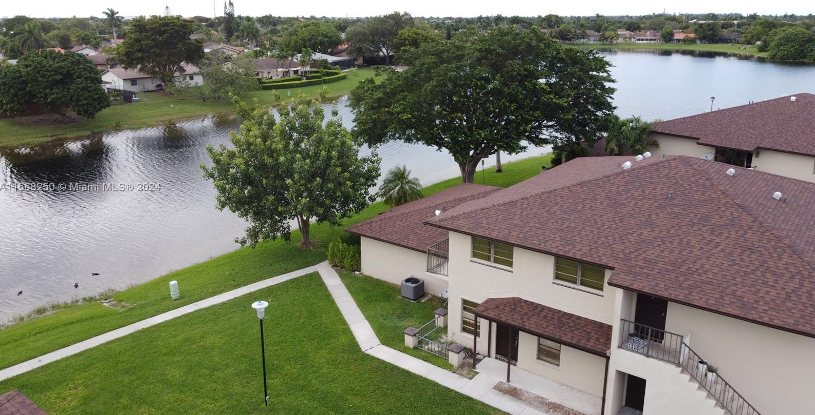13974 46th Ter, Miami, FL 33175-4402
