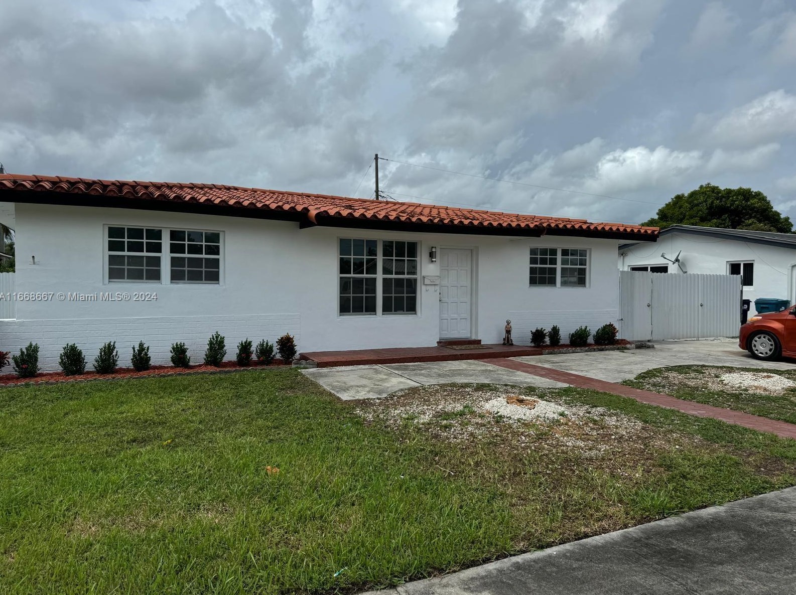 3340 Sw 94th Pl #front, Miami, FL 33165