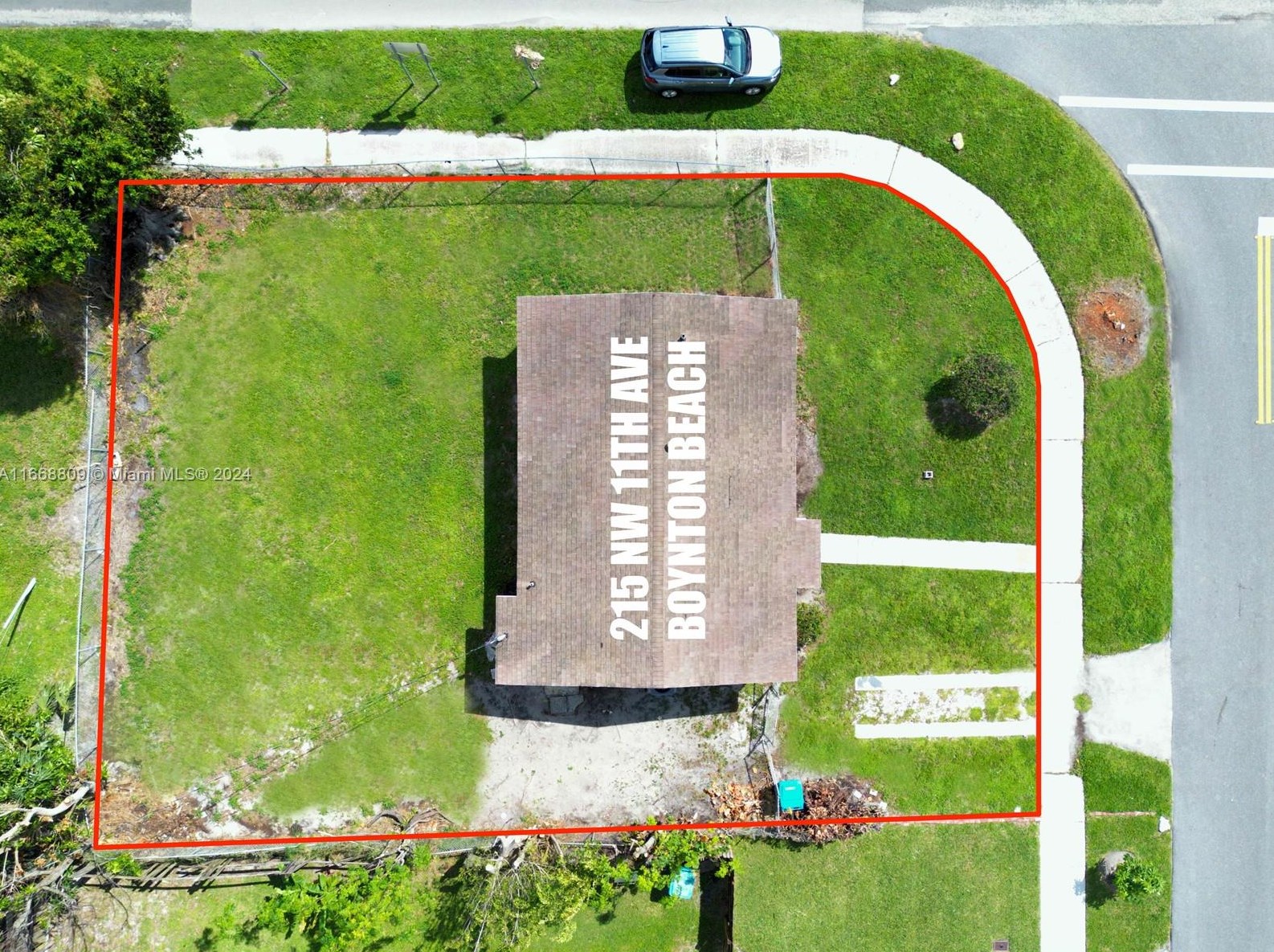 215 11 Ave, Boynton Beach FL 33435-3046 exterior