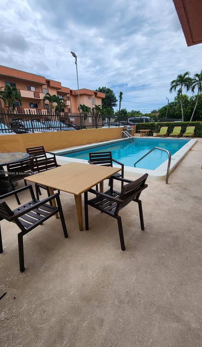 5280 Nw 7th St #305, Miami, FL 33126