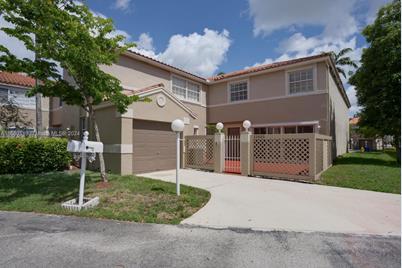 11033 Chandler Dr #11033, Cooper City, FL 33026 - Photo 1