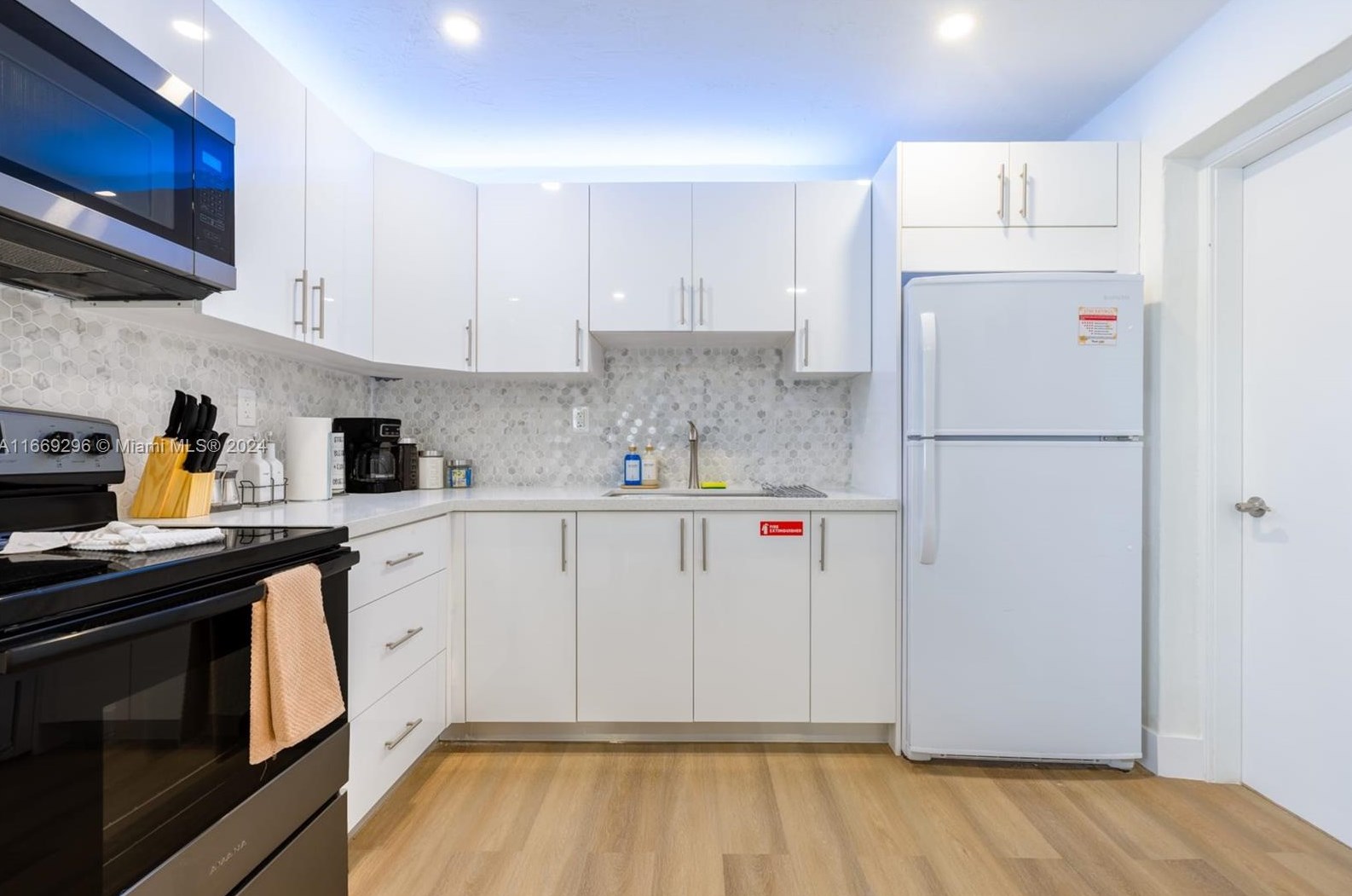 1230 Sw 22nd Terrace #2, Miami, FL 33145