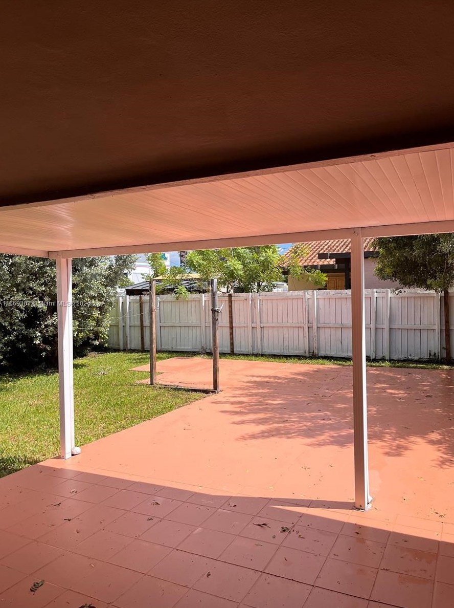 2415 99th Pl, Miami, FL 33165-2649