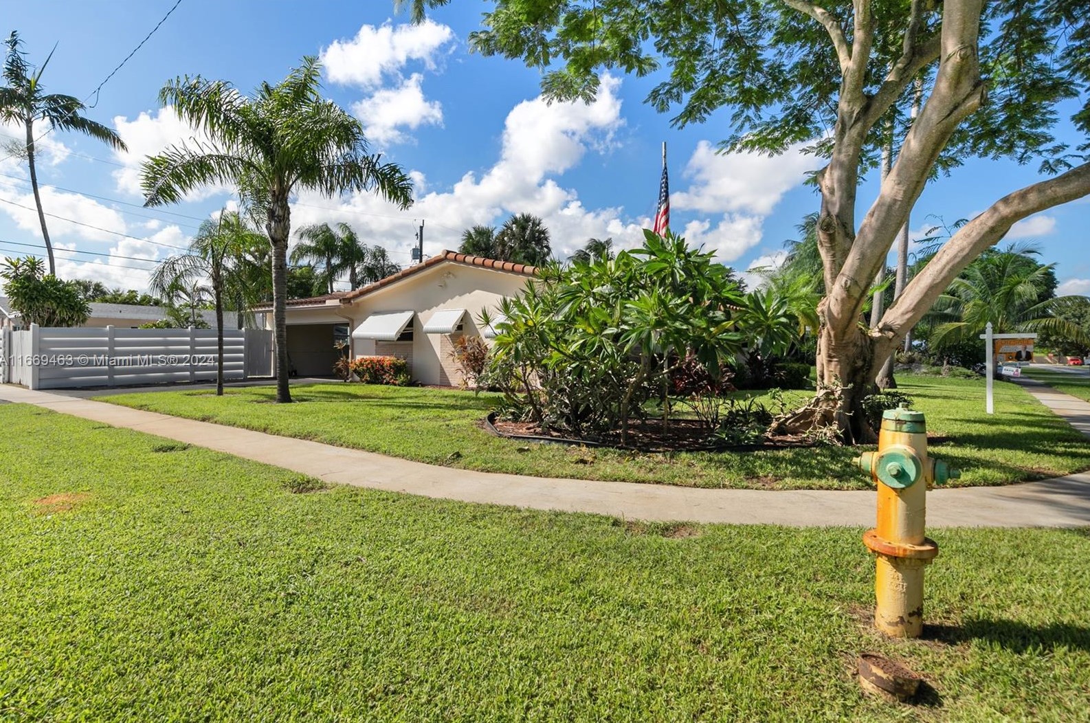809 Nw 8th Ave, Dania Beach, FL 33004