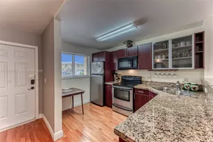 840 Pine Dr, Pompano Beach, FL 33060 - Photo 10