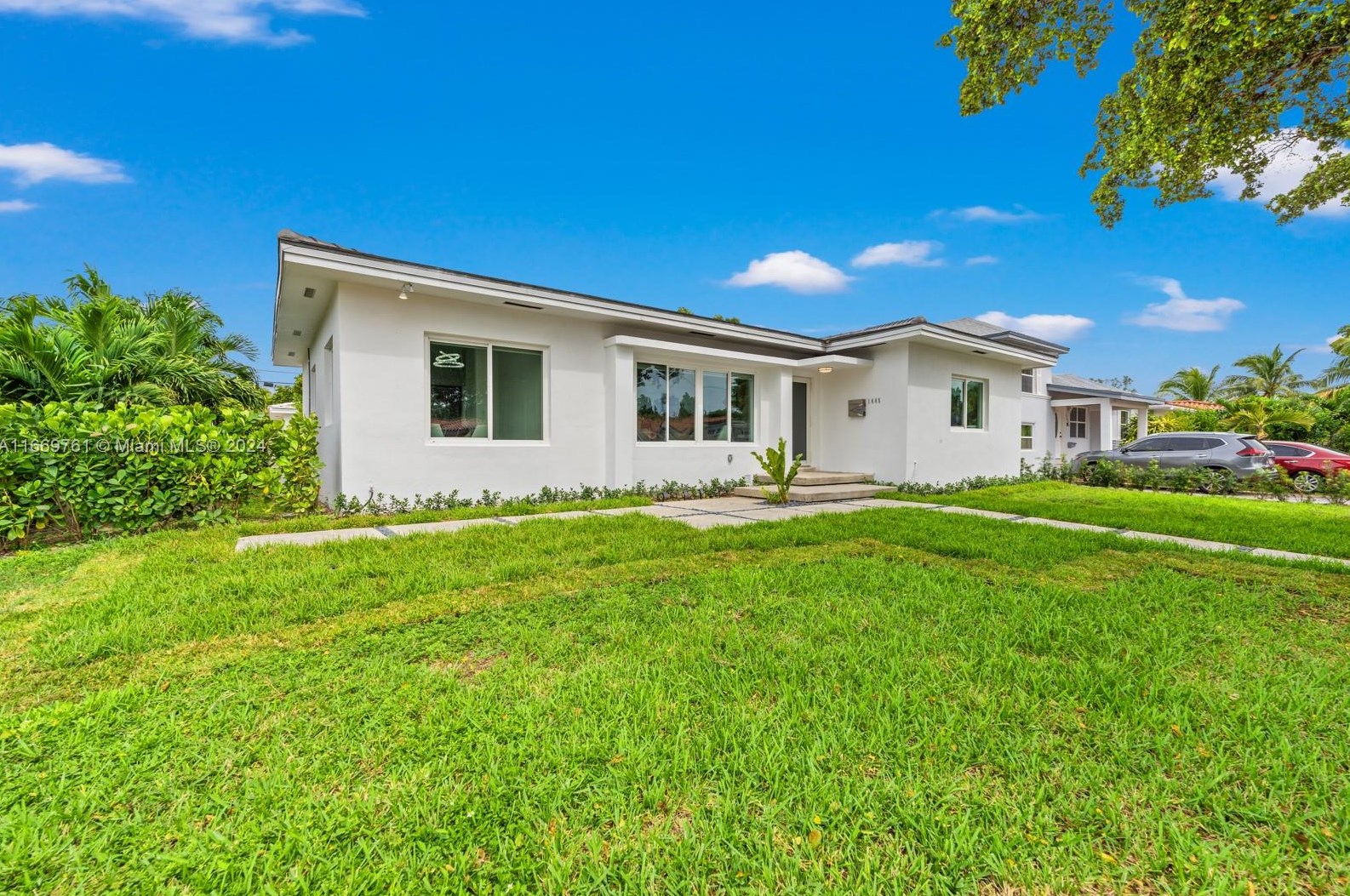 1445 71st St, Miami, FL 33141-3622