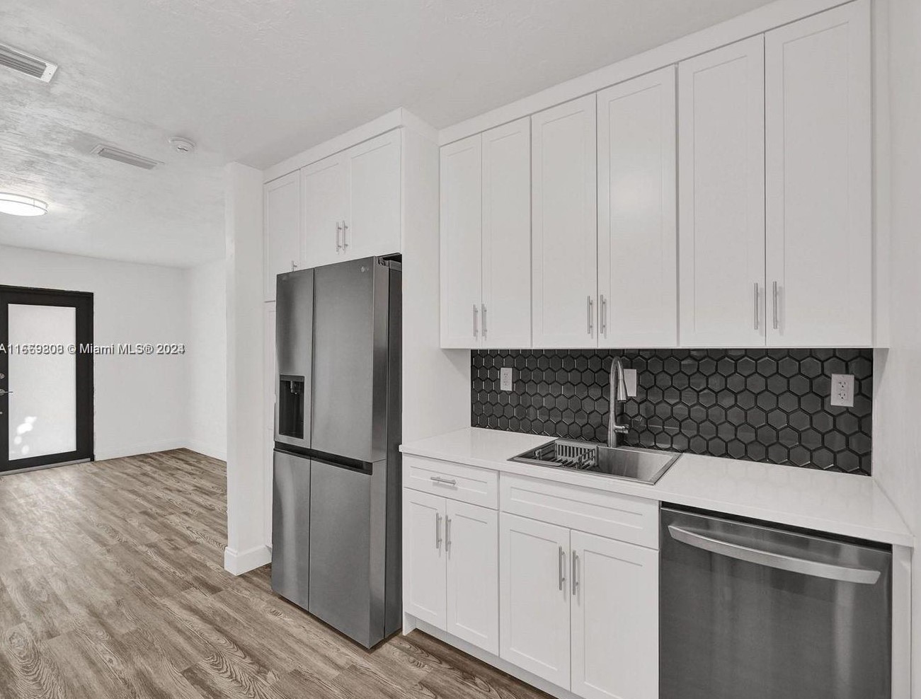 1021 110th St, Miami, FL 33161-7615