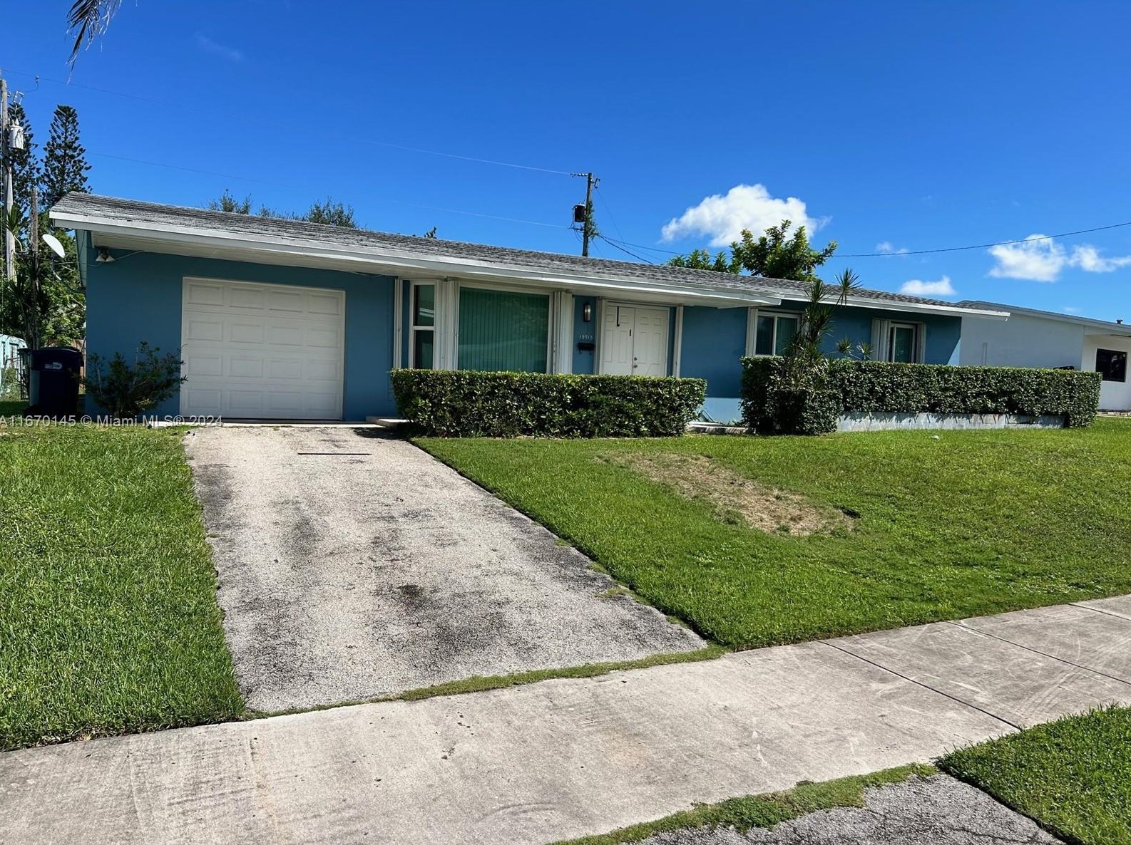 15915 105th Ct, Miami, FL 33157-1571