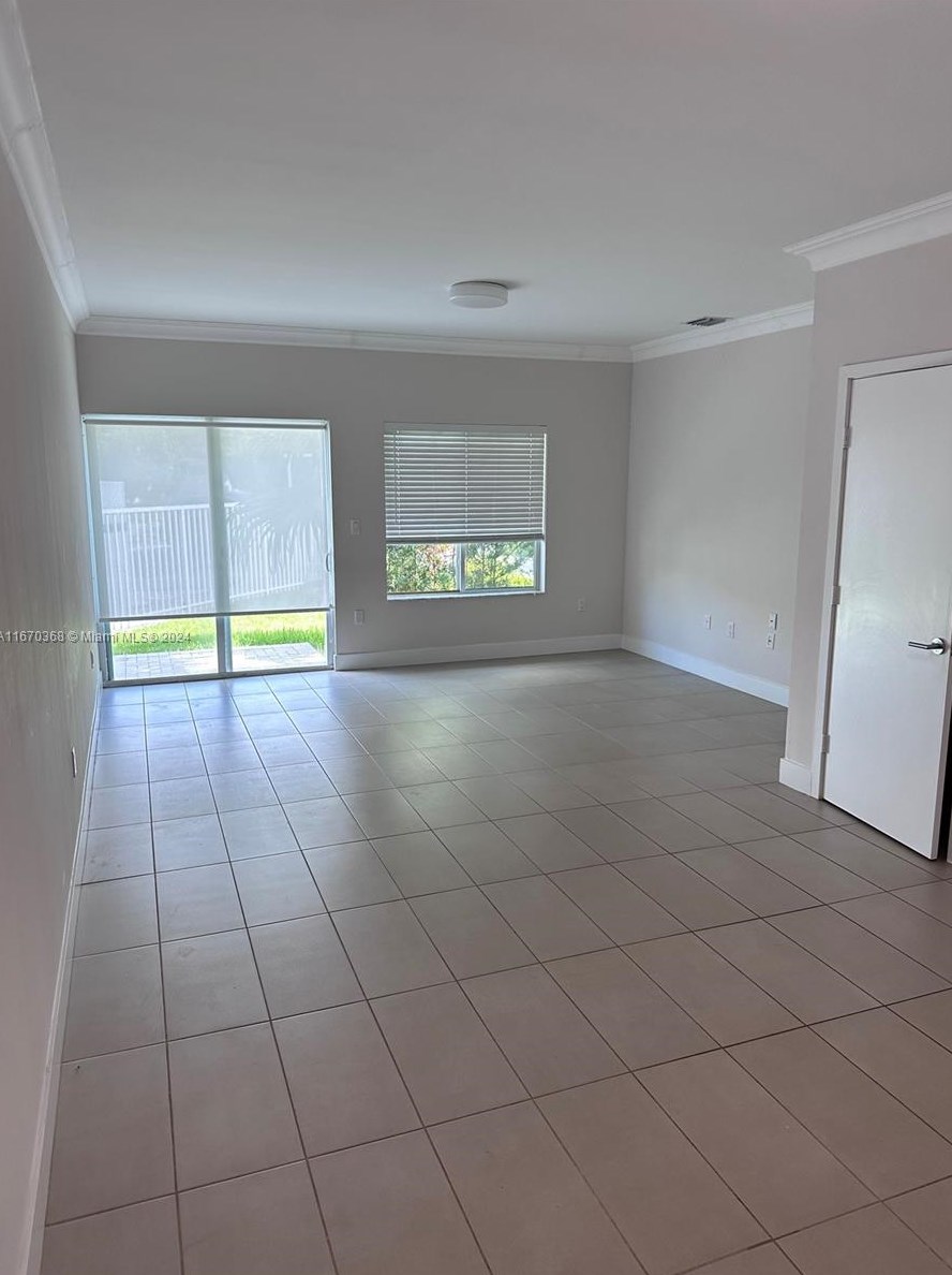 515 121st St, Miami, FL 33161-6266