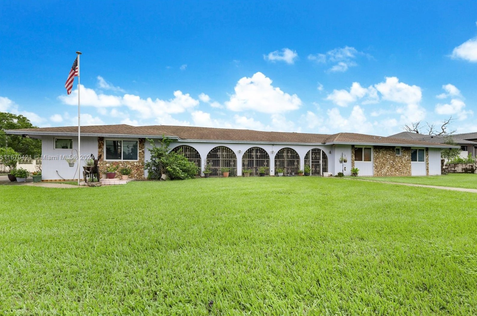 12085 47th St, Miami, FL 33175-4905