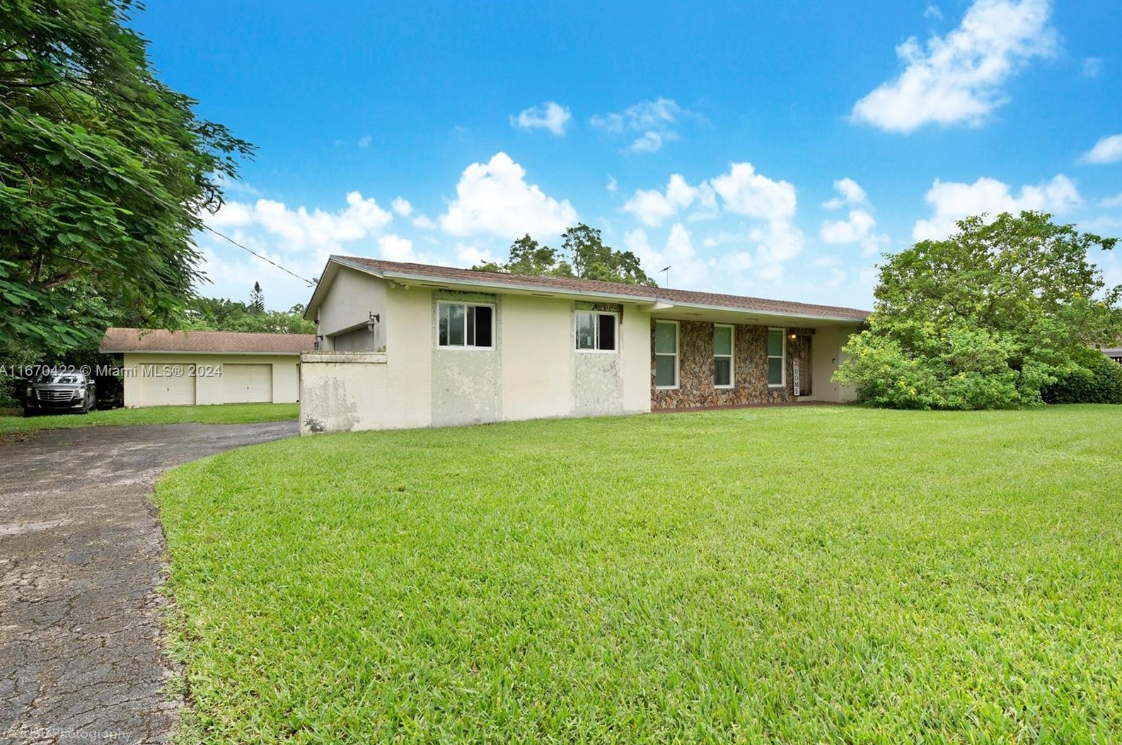 12095 47th St, Miami, FL 33175-4905