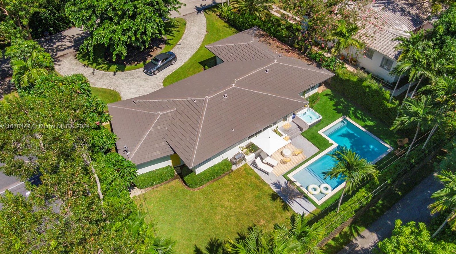 1048 99 St, Miami FL 33176-2722 exterior