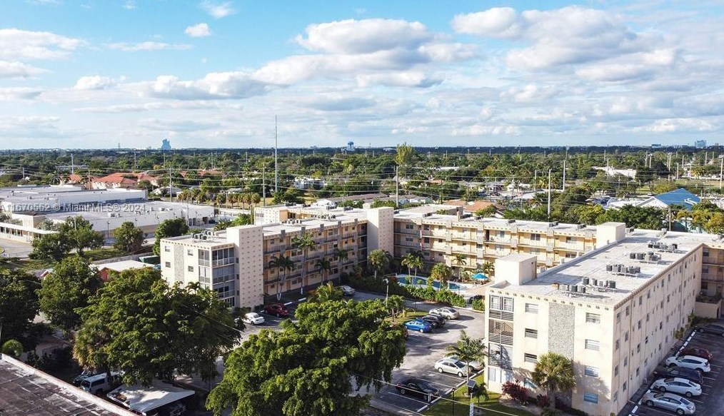 2145 Pierce St #205, Hollywood, FL 33020