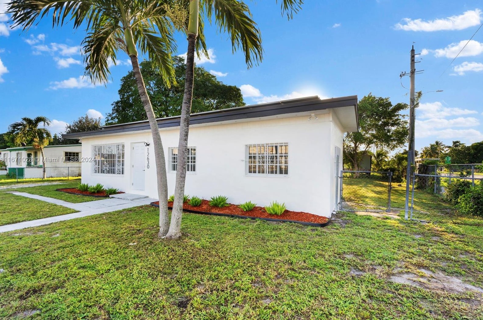 12630 17th Ave, Miami, FL 33167-2246