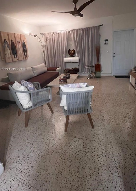 7135 Rue Granville #2, Miami Beach, FL 33141