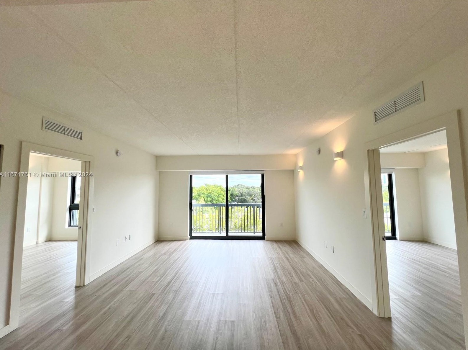 2285 Sw 27th St #507, Miami, FL 33133