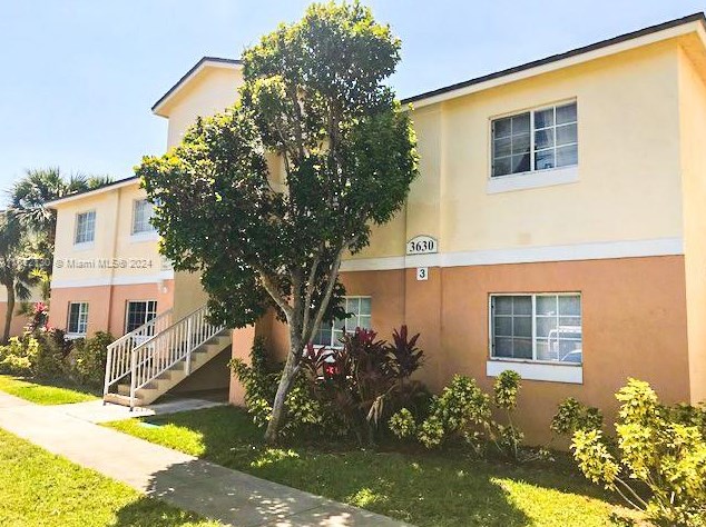 3630 N 56th Ave #318, Hollywood, FL 33021