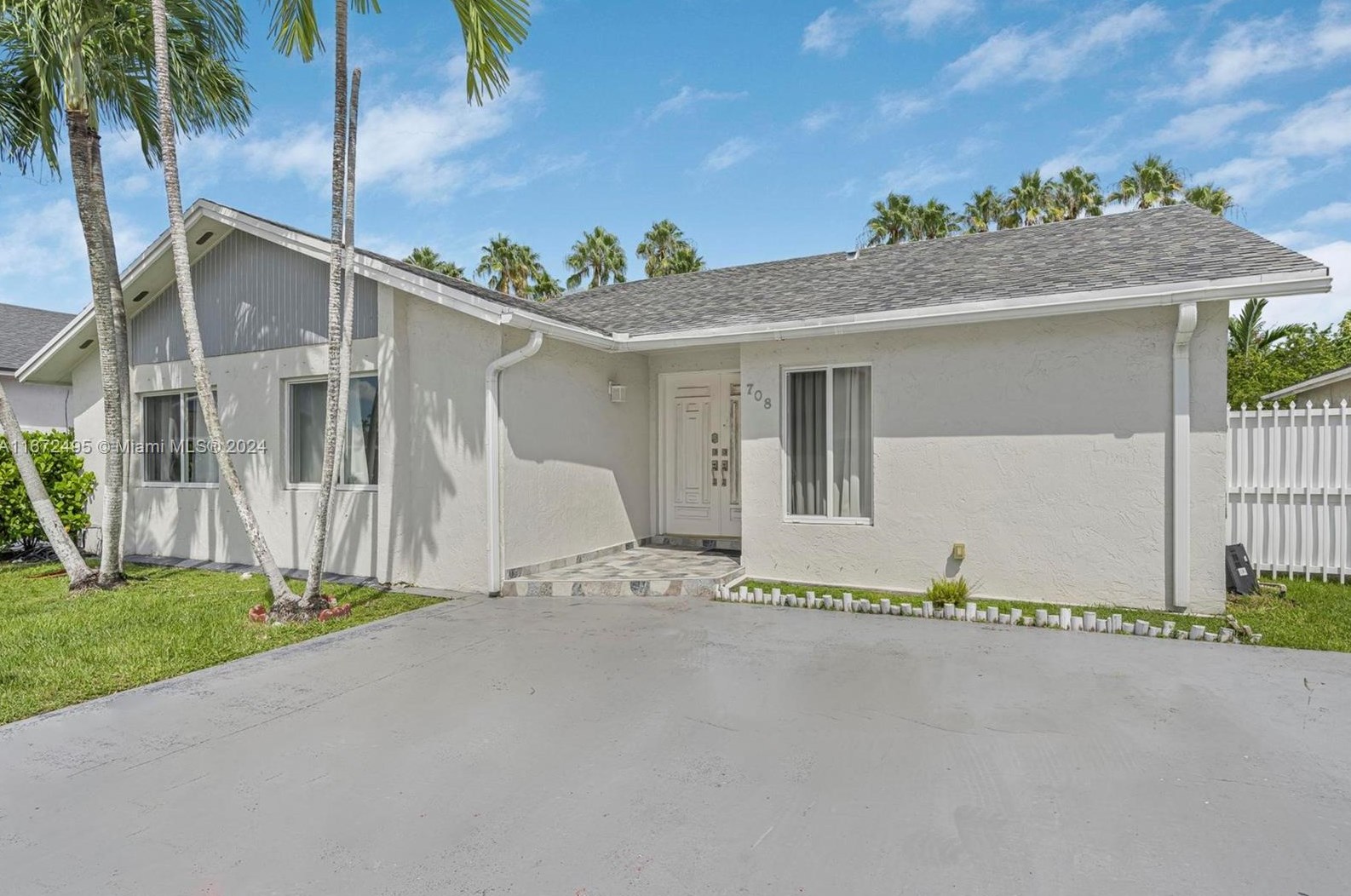 708 Sw 97th Ct Cir #0, Miami, FL 33174