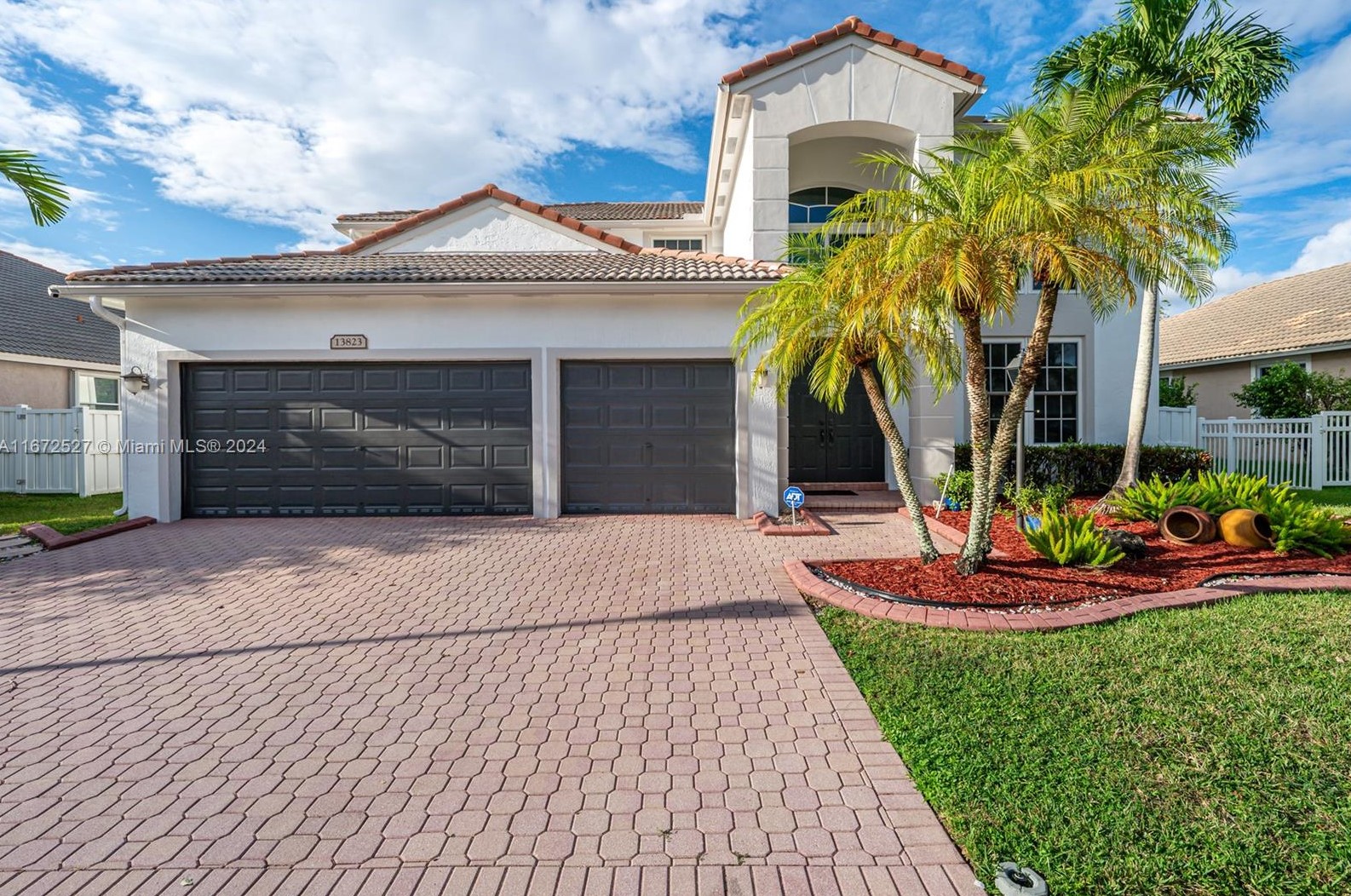 13823 Nw 15th St, Hollywood, FL 33028