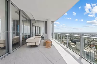 851 NE 1st Ave #PH 5402, Miami, FL 33132 - Photo 4