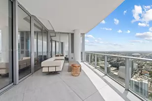 851 NE 1st Ave, Miami, FL 33132 - Photo 4