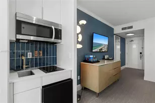 4401 Collins Ave, Miami Beach, FL 33140 - Photo 38