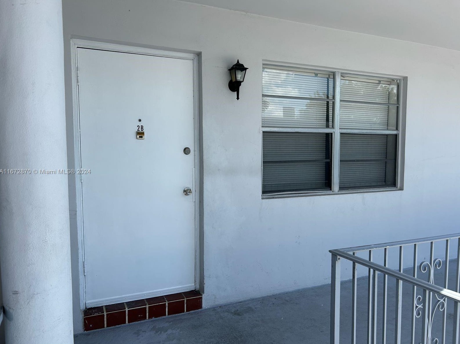2435 Van Buren St, Hollywood, FL 33020-4932