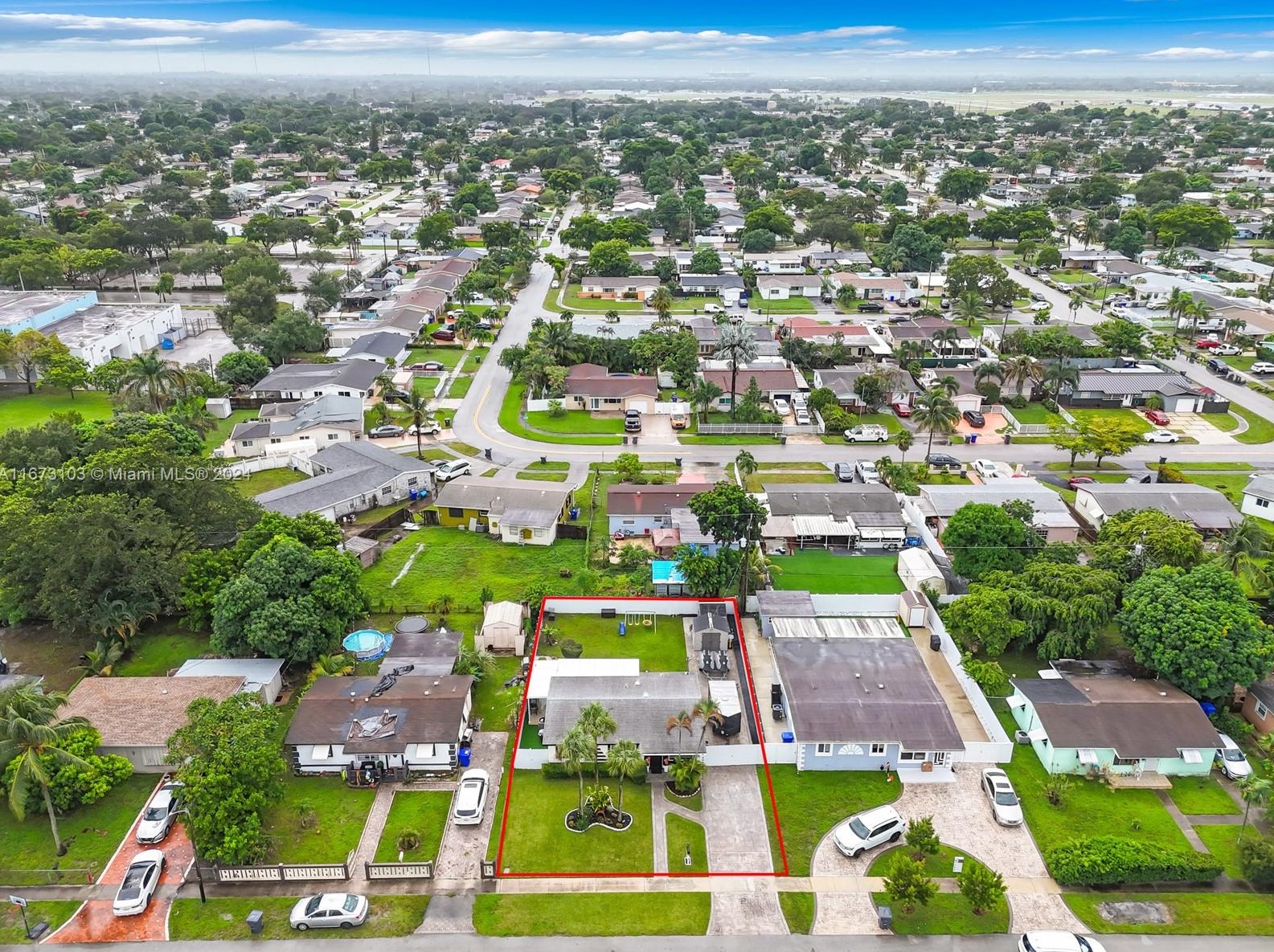 7370 Hayes St, Hollywood, FL 33024-5553