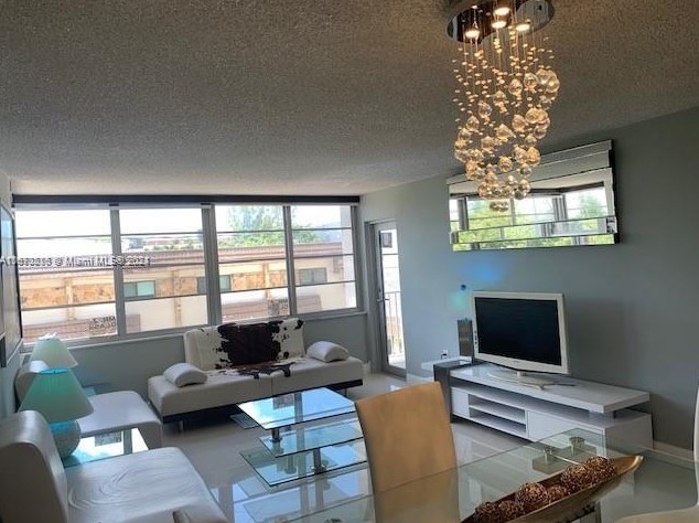 8000 Harding Ave #2b, Miami Beach, FL 33141