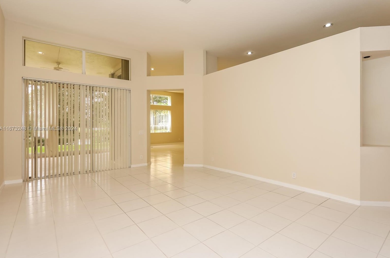 15650 Sw 12th St, Hollywood, FL 33027