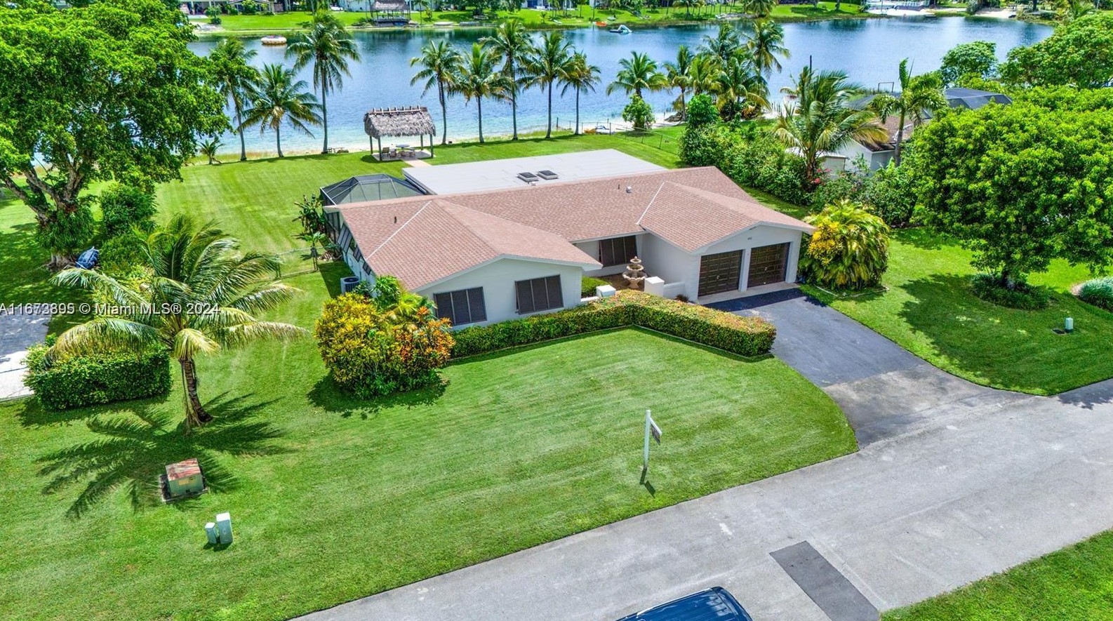 10962 117th St, Miami, FL 33176-3930