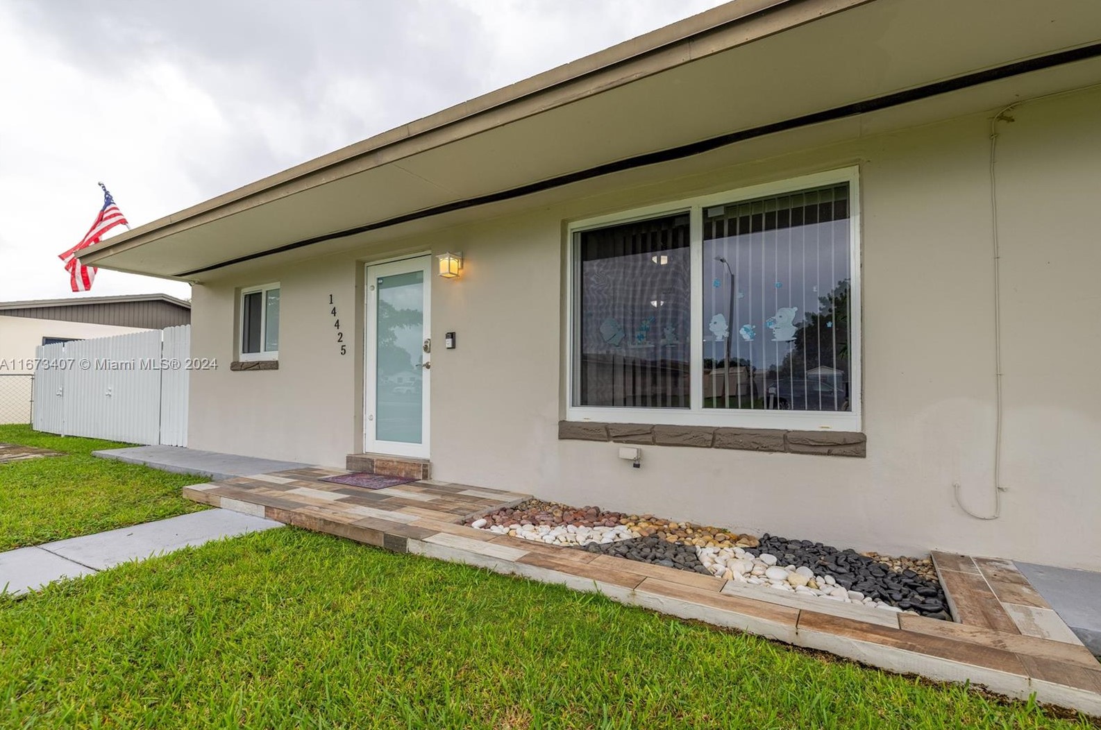 14425 107th Ct, Miami, FL 33176-7501