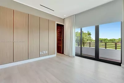 9860 NE 5th Avenue Rd, Miami Shores, FL 33138 - Photo 50