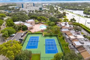 1333 NW 122nd Terrace, Pembroke Pines, FL 33026 - Photo 10