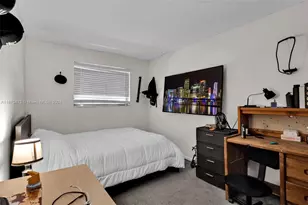 1333 NW 122nd Terrace, Pembroke Pines, FL 33026 - Photo 30