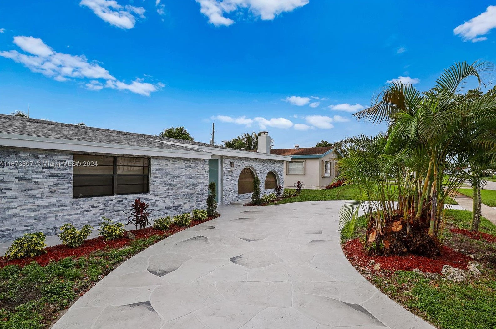 6510 Scott St, Hollywood FL  33024-4033 exterior